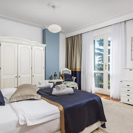 Magnolia In For 10 Persons - First Row To Sea & - With Jacuzzi And Fitness Area Villa Umag