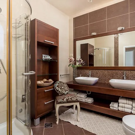 Magnolia In For 10 Persons - First Row To Sea & - With Jacuzzi And Fitness Area *