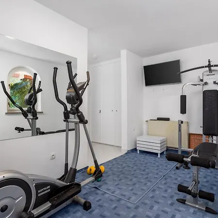 Villa Magnolia In For 10 Persons - First Row To Sea & - With Jacuzzi And Fitness Area *