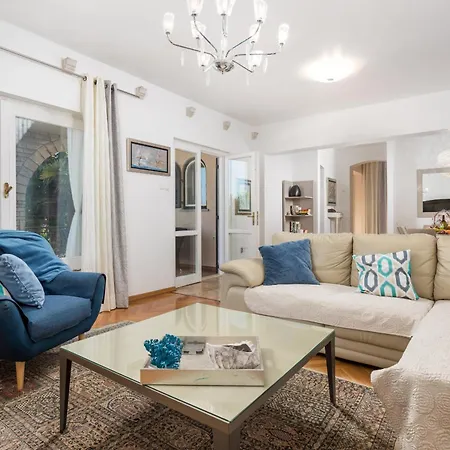 Magnolia In For 10 Persons - First Row To Sea & - With Jacuzzi And Fitness Area