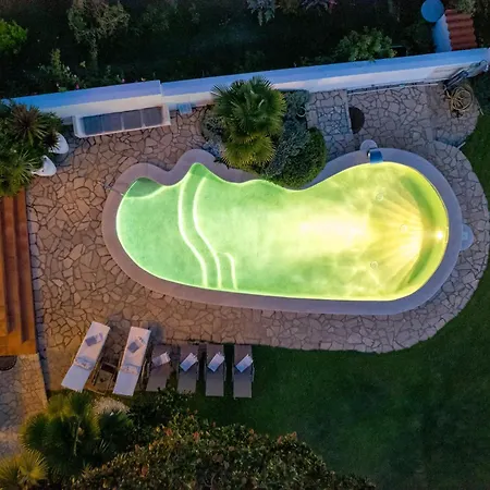 Magnolia In For 10 Persons - First Row To Sea & - With Jacuzzi And Fitness Area Villa Umag